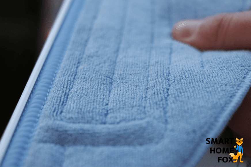 Close-up of the Roborock S7 mop